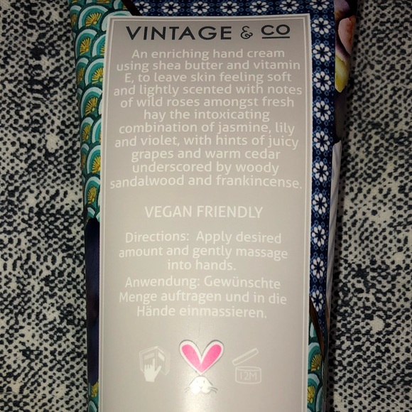 SOLD NWT- Heathcote & Ivory Vintage & Co Braids & Blooms Hand Cream 100ml - Picture 4 of 4